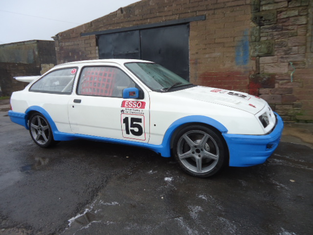 Sierra Cosworth 440bhp CTS Big Tooth Box Breaking Sierra Cosworth 440bhp CTS Big Tooth Box Breaking